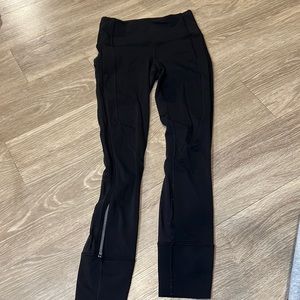 Lululemon black legging (I think they are wunder under)